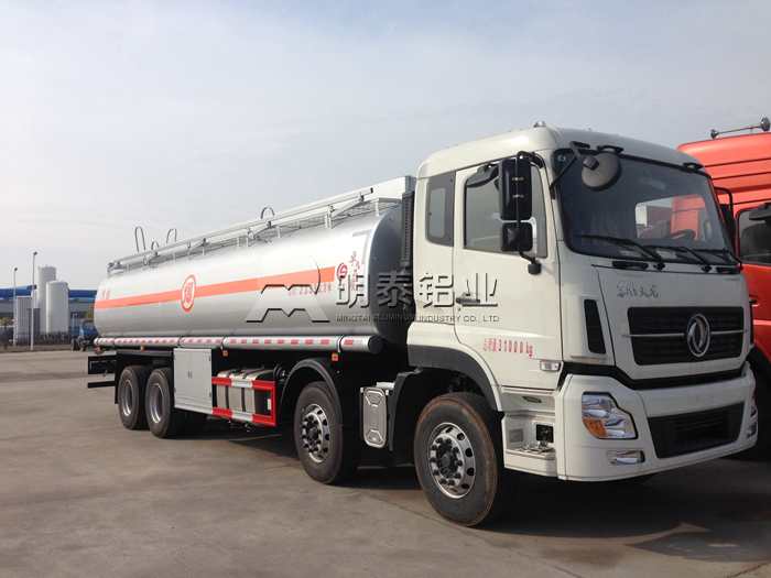 明泰鋁業:采用鋁合金材質的油罐車罐體更安全 明泰鋁業:采用鋁合金材質的油罐車罐體更安全