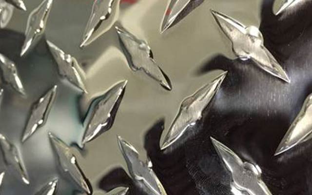 花紋鋁板材規(guī)格有哪些?常見種類有什么? 花紋鋁板材規(guī)格有哪些?常見種類有什么?