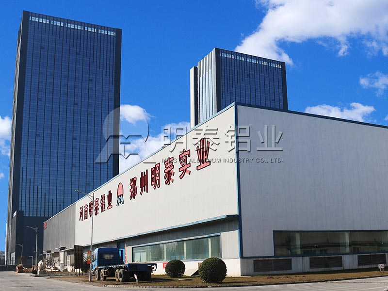 半掛車(chē)罐車(chē)用鋁板合金有哪些?5系合金鋁板任君選擇 半掛車(chē)罐車(chē)用鋁板合金有哪些?5系合金鋁板任君選擇