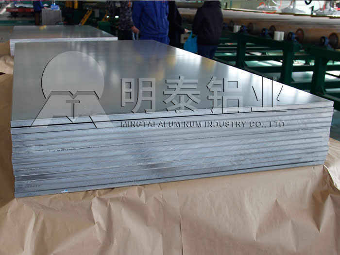 機箱機柜用5052鋁板多少錢一噸,明泰優惠報價分析 機箱機柜用5052鋁板多少錢一噸,明泰優惠報價分析